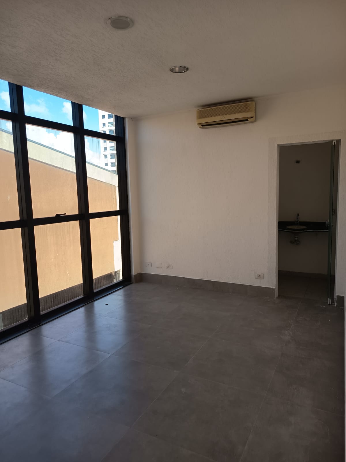 Imagem Galpão à Venda, 1.655 m² em Atibaia Jardim - Atibaia Imagem Galpão à Venda, 1.655 m² em Atibaia Jardim - Atibaia
