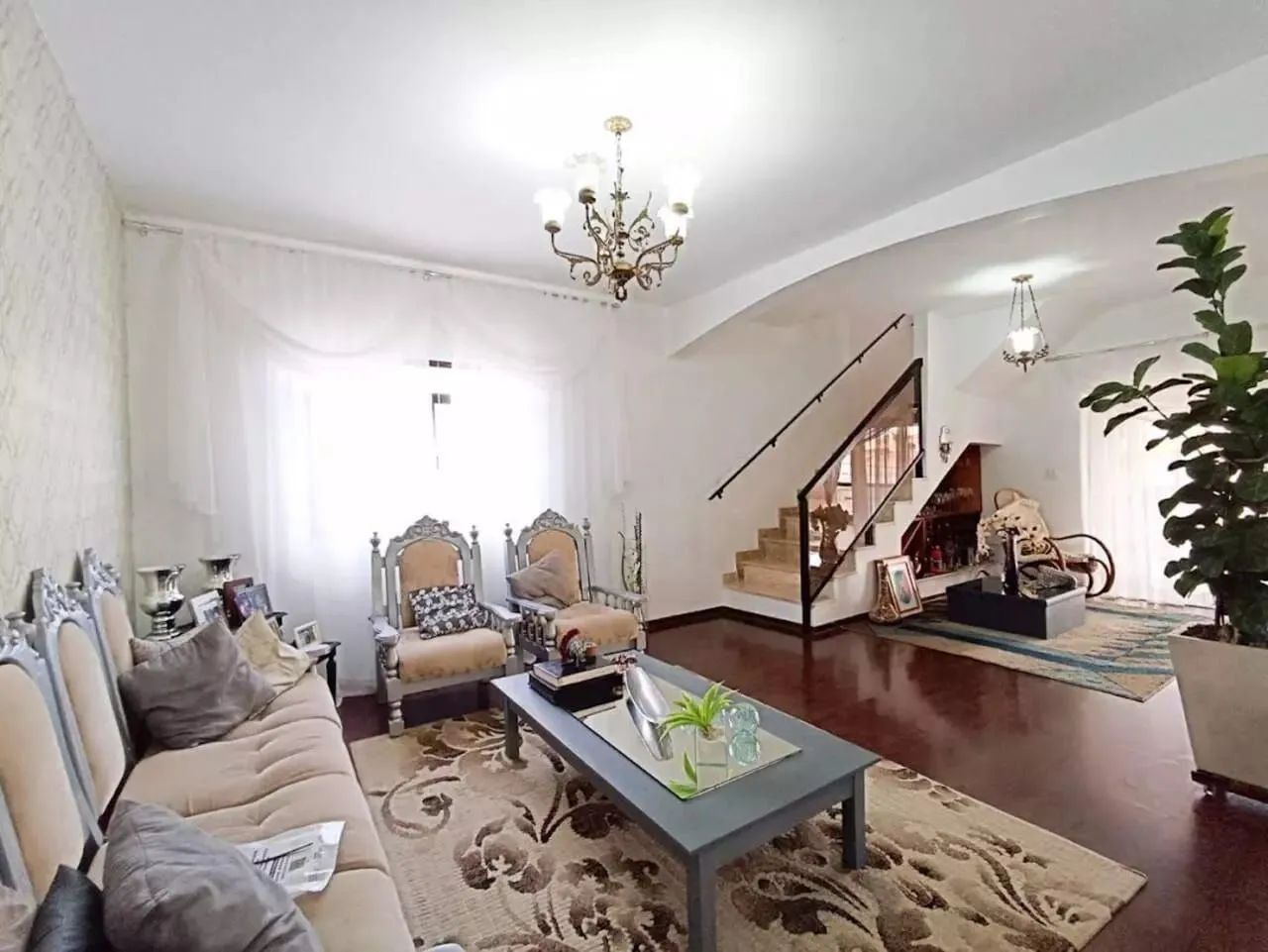 Imagem Casa com 5 Quartos à Venda, 300 m² em São Pedro - Juiz de Fora Imagem Casa com 5 Quartos à Venda, 300 m² em São Pedro - Juiz de Fora