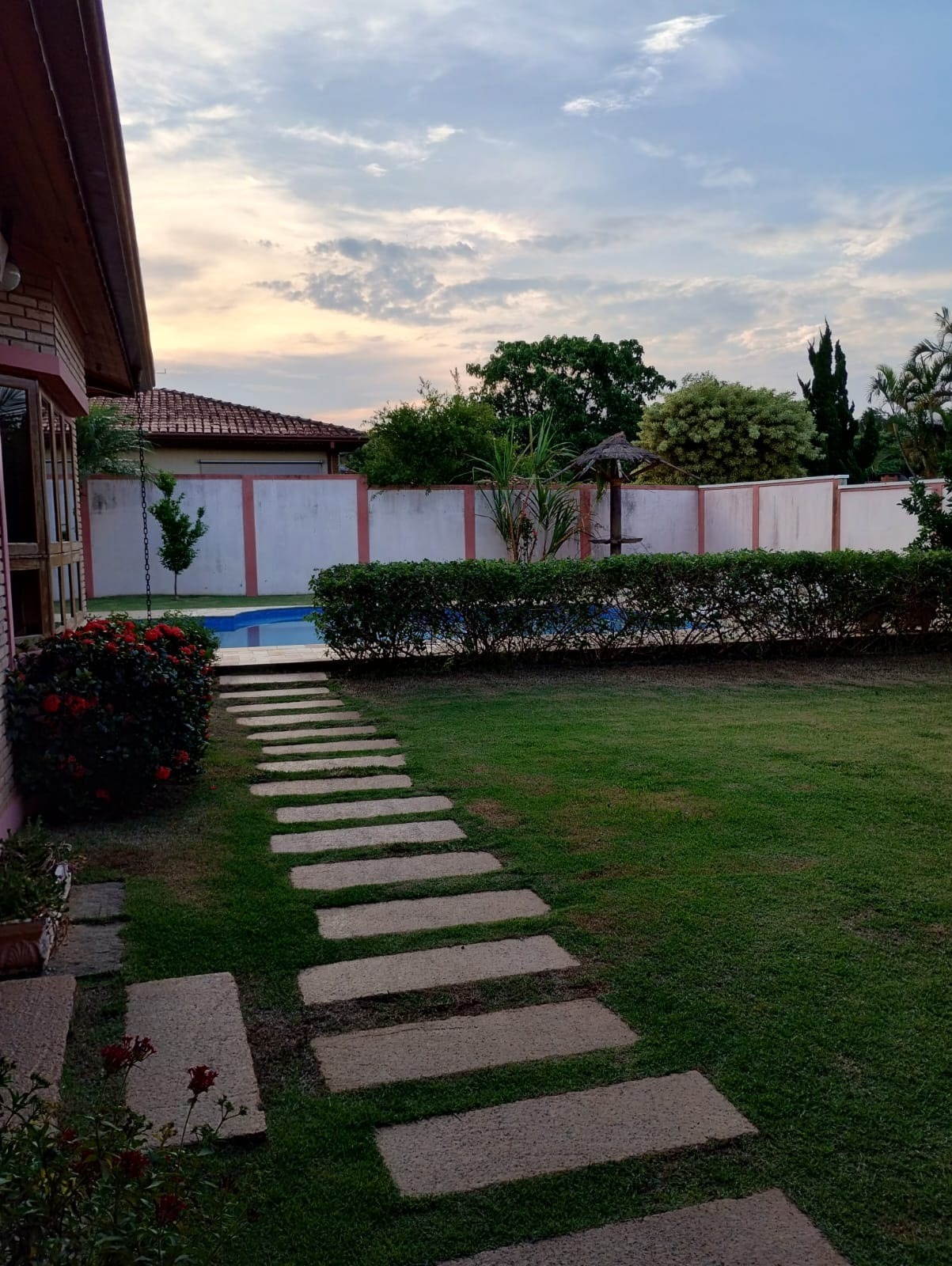 Imagem Casa com 3 Quartos à Venda, 294 m² em Vila Esperia ou Giglio - Atibaia
