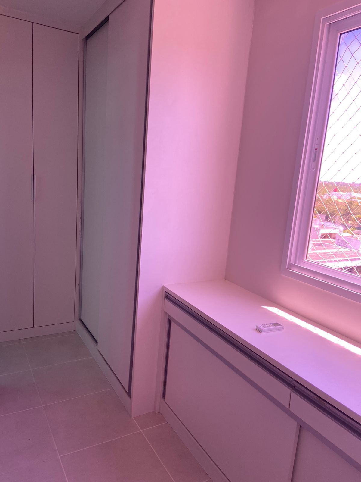 Imagem Apartamento com 2 Quartos para Alugar, em Buraquinho - Lauro de Freitas Imagem Apartamento com 2 Quartos para Alugar, em Buraquinho - Lauro de Freitas