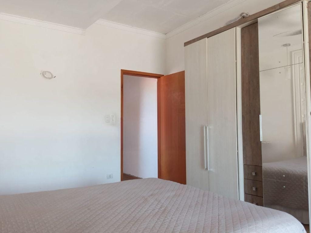 Imagem Sobrado com 3 Quartos à Venda, 120 m²em Jardim Ana Rosa - Taubaté