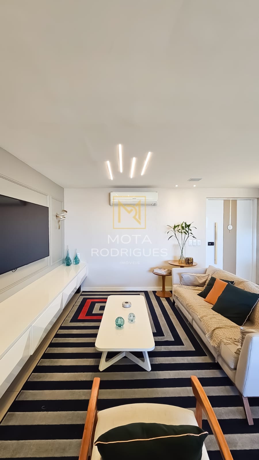Imagem Apartamento com 3 Quartos à Venda, 220 m² em Dionisio Torres - Fortaleza Imagem Apartamento com 3 Quartos à Venda, 220 m² em Dionisio Torres - Fortaleza