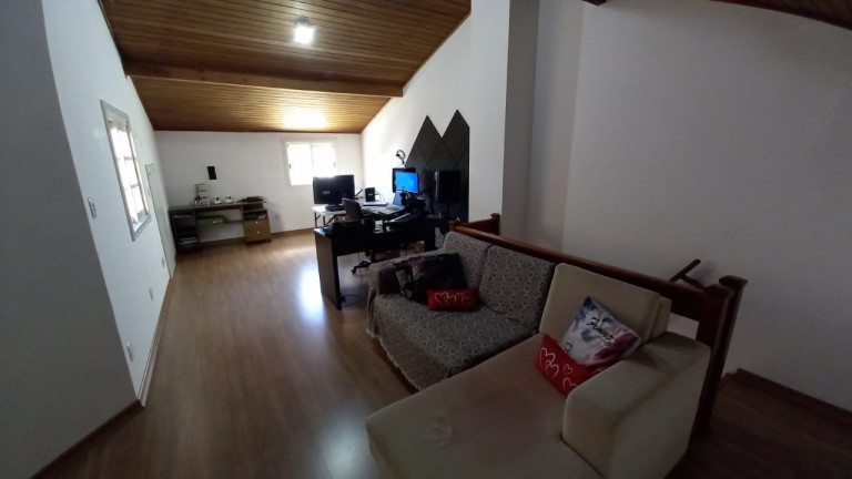 Imagem Casa com 3 Quartos à Venda, 99 m² em Hípica - Porto Alegre