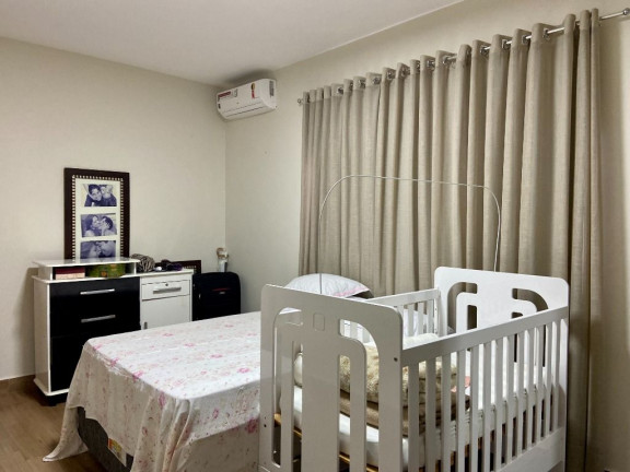 Imagem Casa de Condomínio com 3 Quartos à Venda, 160 m² em Condomínio Parque dos Cisnes - Goiânia