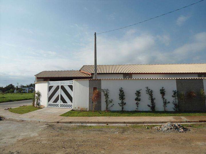 Imagem Casa com 2 Quartos à Venda, 75 m² em Tupy - Itanhaém Imagem Casa com 2 Quartos à Venda, 75 m² em Tupy - Itanhaém