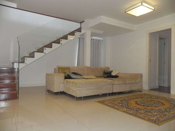 Imagem Casa de Condomínio com 5 Quartos à Venda, 500 m² em Várzea&nbsp; - Teresópolis