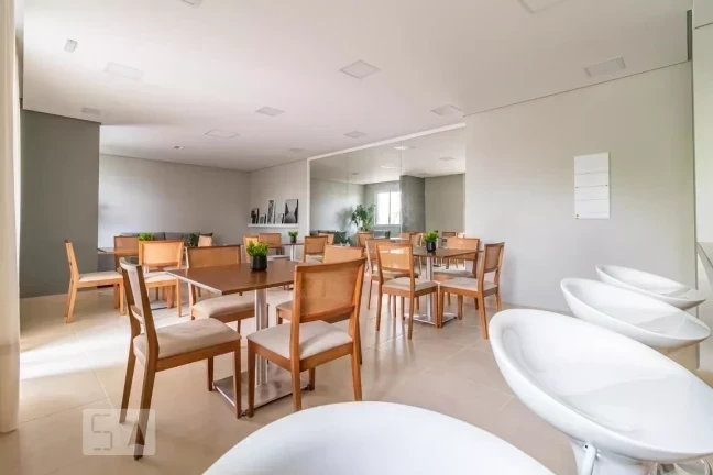 Imagem Apartamento com 2 Quartos à Venda,  em Jardim Tupanci - Barueri