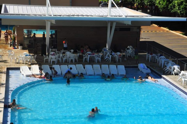 Imagem Flat com 1 Quarto para Temporada, 39 m² em Chácara Roma - Caldas Novas