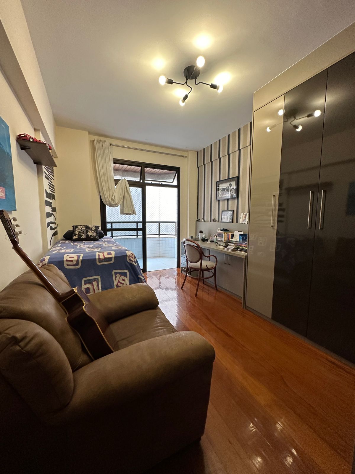 Imagem Apartamento com 4 Quartos à Venda, 354 m²em Itapuã - Vila Velha