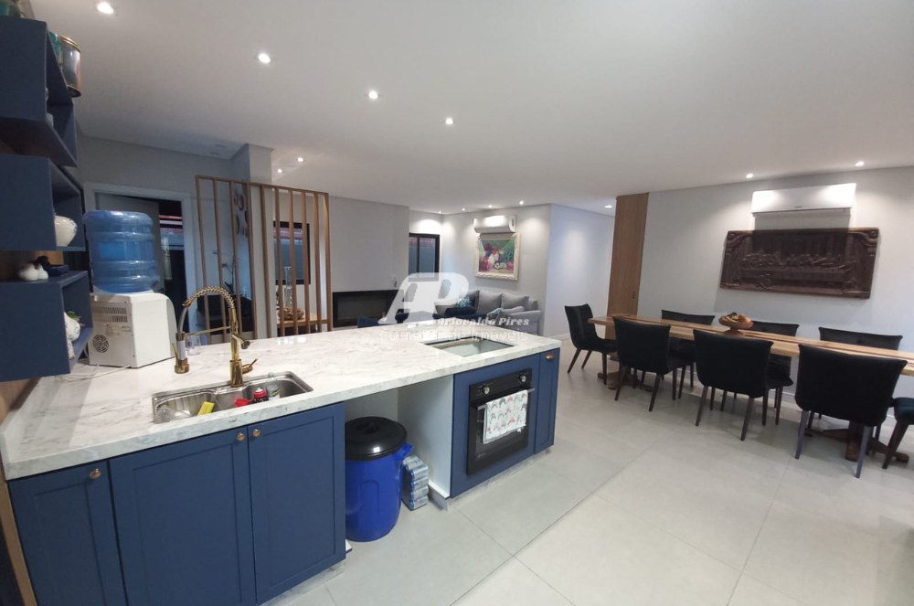 Imagem Casa de Condomínio com 3 Quartos à Venda, 247 m²em Jardim Carvalho - Ponta Grossa Imagem Casa de Condomínio com 3 Quartos à Venda, 247 m²em Jardim Carvalho - Ponta Grossa