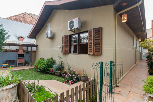 Imagem Casa com 3 Quartos à Venda, 182 m² em Bacacheri - Curitiba Imagem Casa com 3 Quartos à Venda, 182 m² em Bacacheri - Curitiba