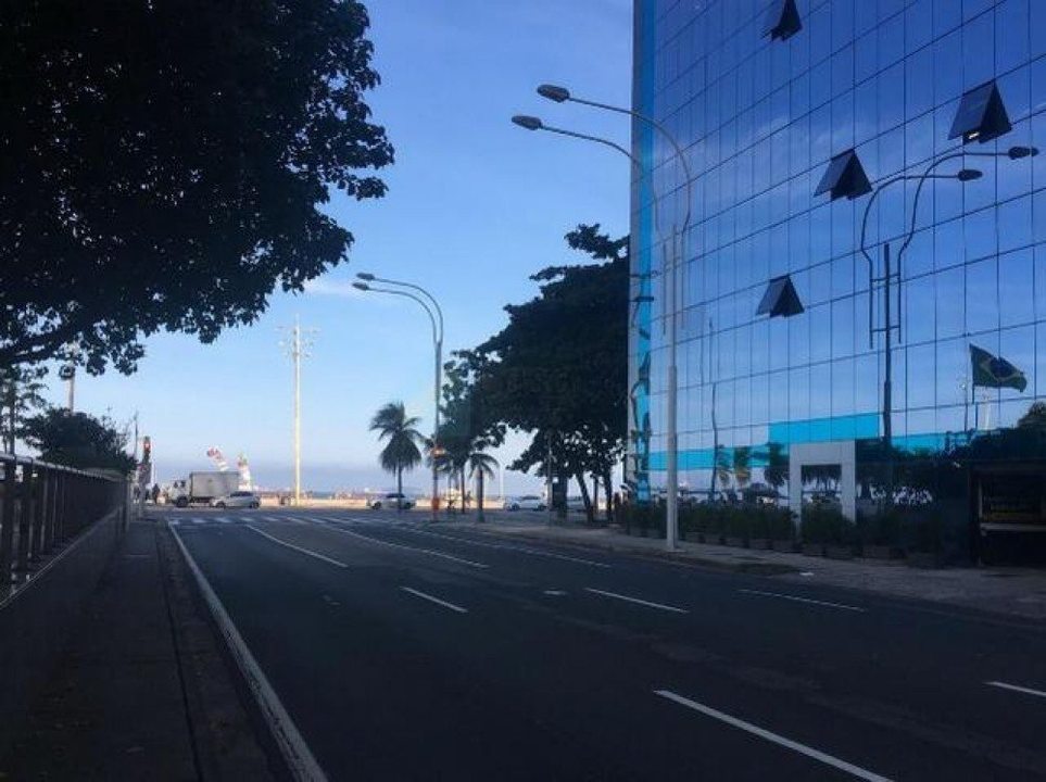 Imagem Apartamento com 1 Quarto para Alugar, 30 m² em Copacabana - Rio de Janeiro