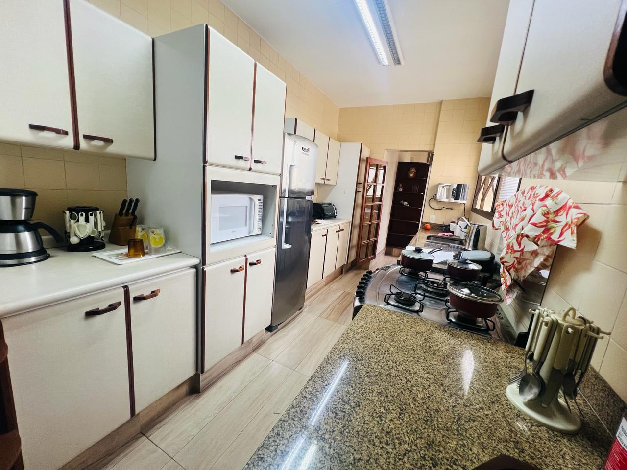 Imagem Apartamento com 4 Quartos à Venda, 167 m²em Cambuí - Campinas