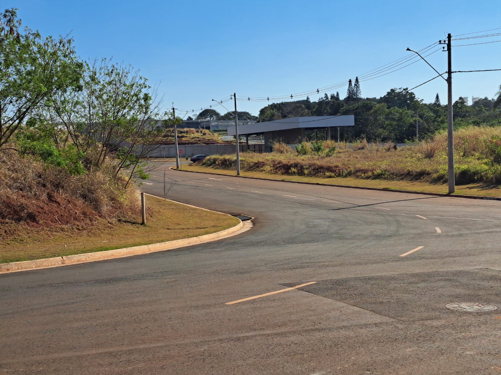 Imagem Terreno à Venda, 1.216 m² em Parque Industrial Tânia Maria Covalenco - Nova Odessa
