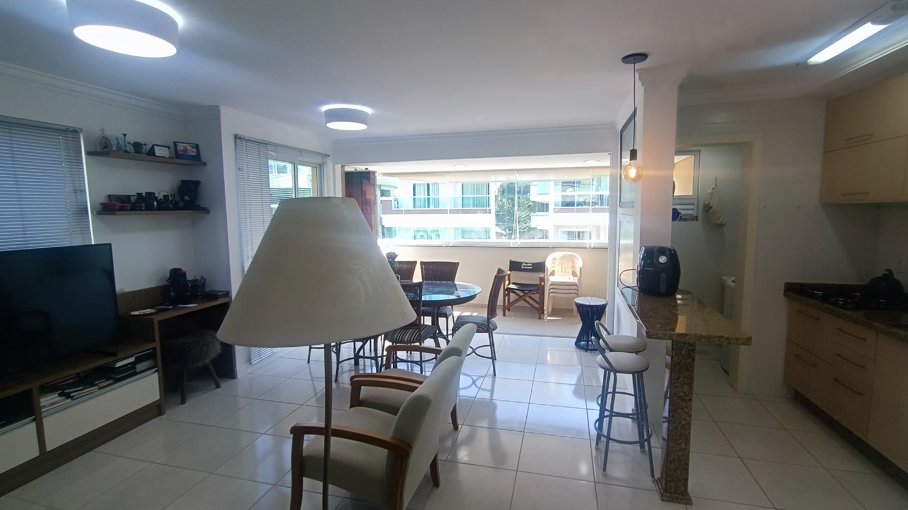 Imagem Apartamento com 2 Quartos à Venda, 77 m²em Bombas - Bombinhas Imagem Apartamento com 2 Quartos à Venda, 77 m²em Bombas - Bombinhas