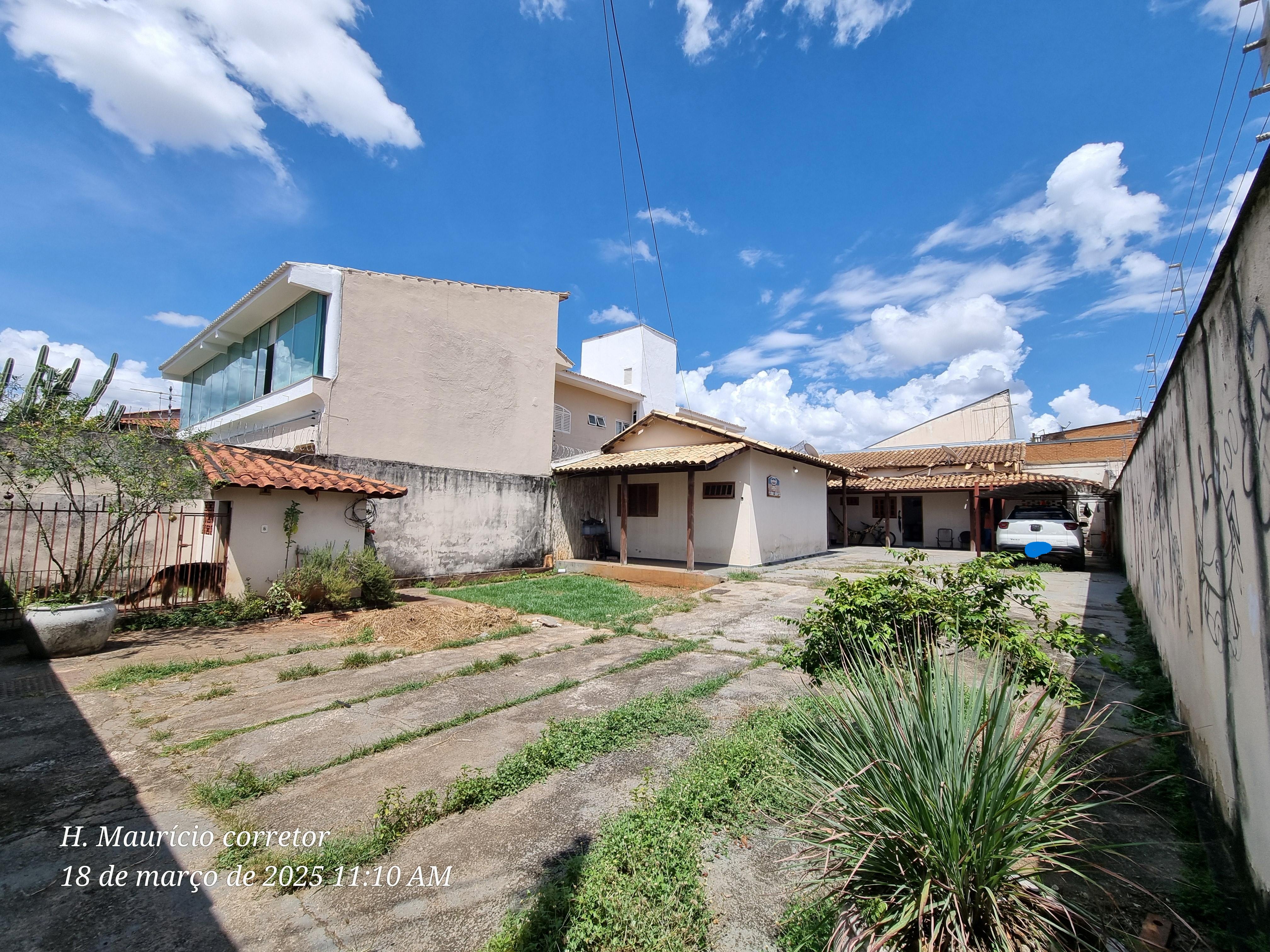 Imagem Casa com 2 Quartos à Venda, 191 m² em Setor Jaó - Goiânia Imagem Casa com 2 Quartos à Venda, 191 m² em Setor Jaó - Goiânia