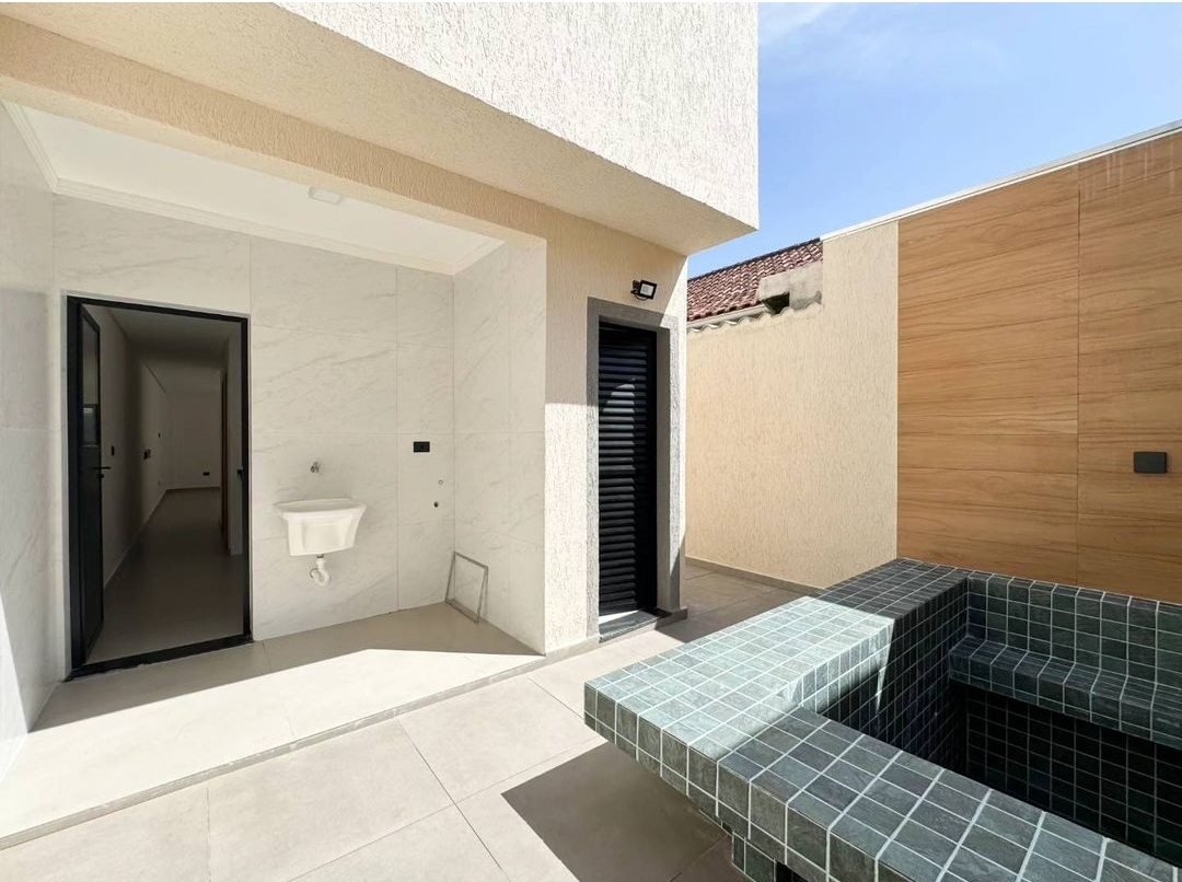Imagem Sobrado com 3 Quartos à Venda, 120 m²em Guilhermina - Praia Grande