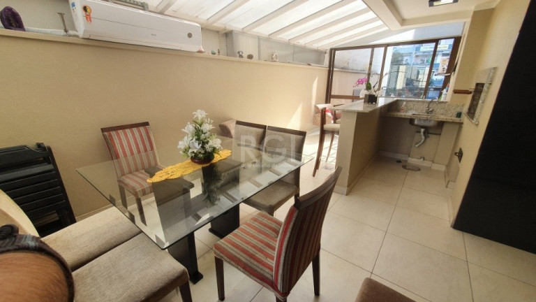 Imagem Apartamento com 2 Quartos à Venda, 112 m² em Independência - Porto Alegre