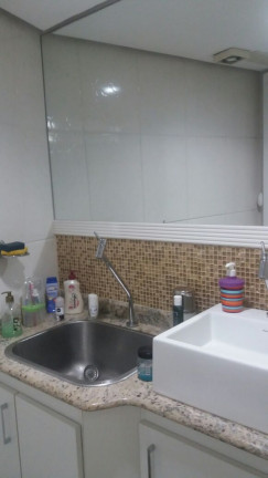 Imagem Apartamento com 2 Quartos à Venda, 65 m² em Copacabana - Rio de Janeiro