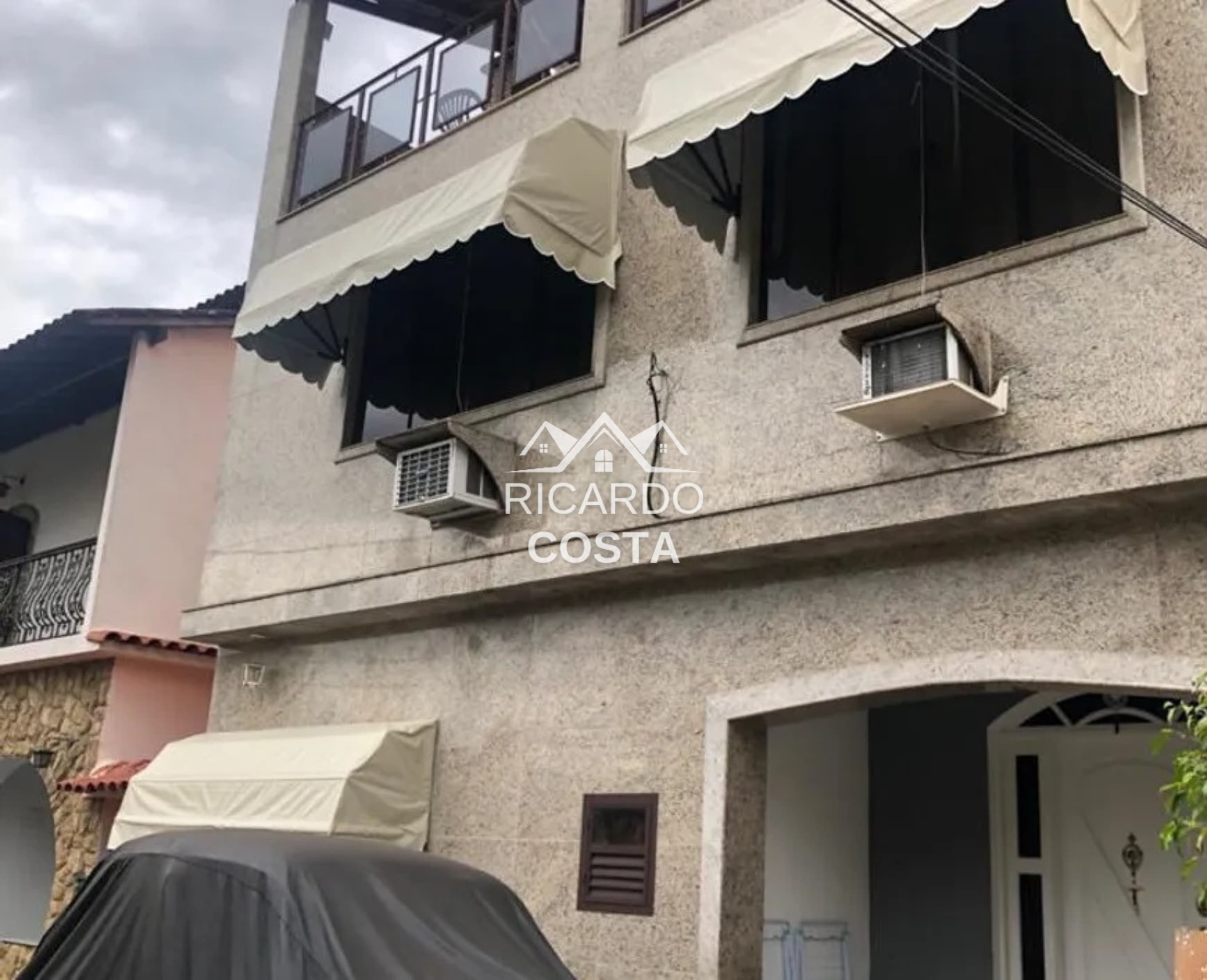 Imagem Casa de Vila com 4 Quartos à Venda, 300 m² em Taquara - Rio de Janeiro Imagem Casa de Vila com 4 Quartos à Venda, 300 m² em Taquara - Rio de Janeiro