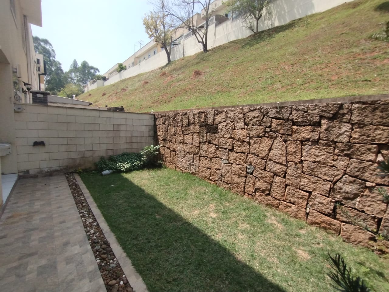 Imagem Casa de Condomínio com 3 Quartos para Alugar, 105 m²em Paisagem Renoir - Cotia Imagem Casa de Condomínio com 3 Quartos para Alugar, 105 m²em Paisagem Renoir - Cotia