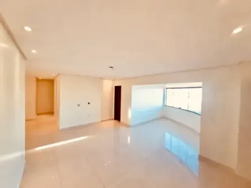 Imagem Apartamento com 3 Quartos à Venda, 117 m² em Lagoa Nova - Natal Imagem Apartamento com 3 Quartos à Venda, 117 m² em Lagoa Nova - Natal