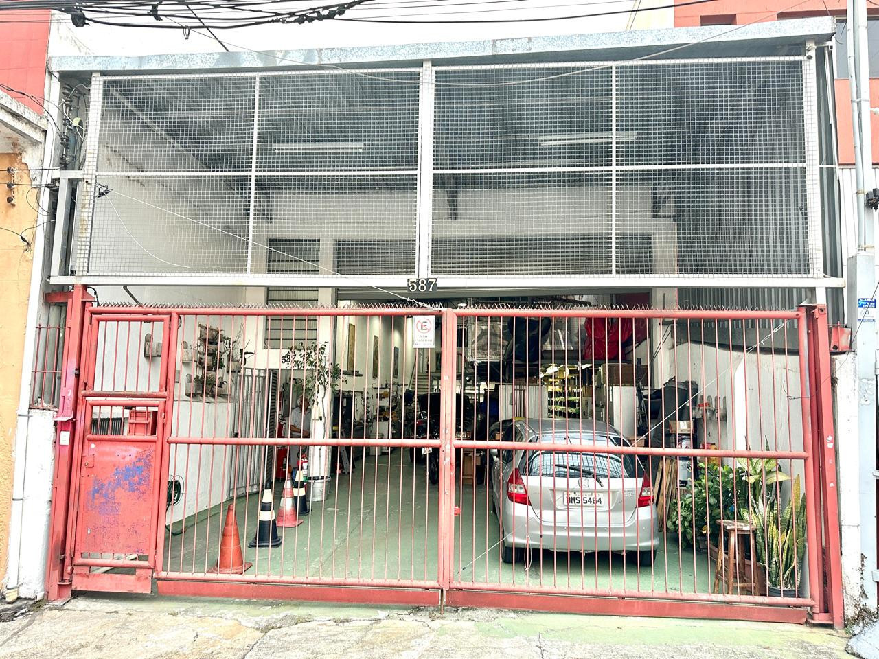 Galpão à Venda, 263 m² em Vila Anastácio - São Paulo