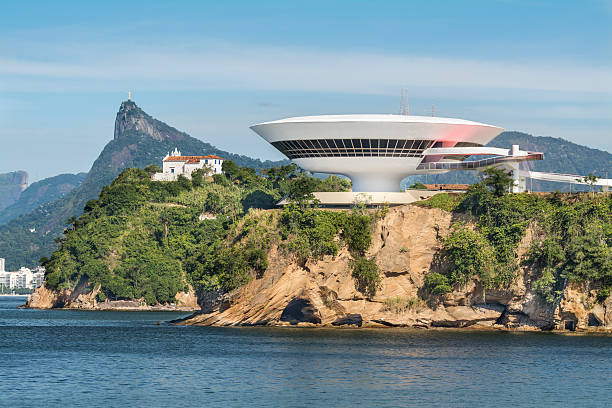 Imagem Apartamento com 2 Quartos à Venda, 78 m² em São Domingos - Niterói
