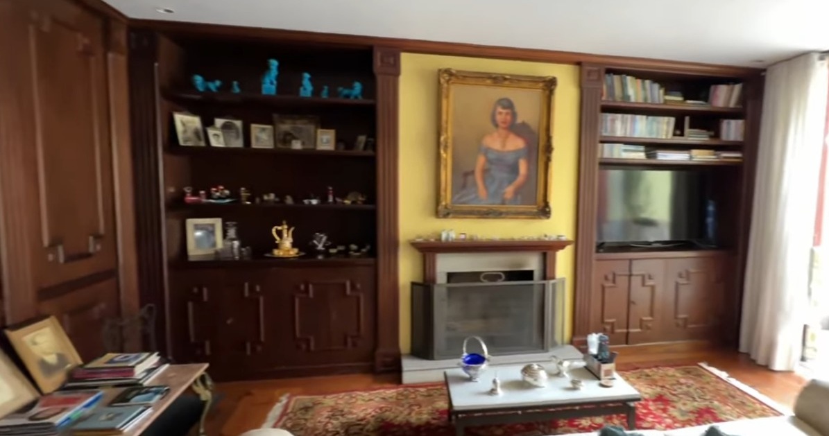 Imagem Casa com 4 Quartos à Venda, 441 m² em Castelanea - Petrópolis Imagem Casa com 4 Quartos à Venda, 441 m² em Castelanea - Petrópolis