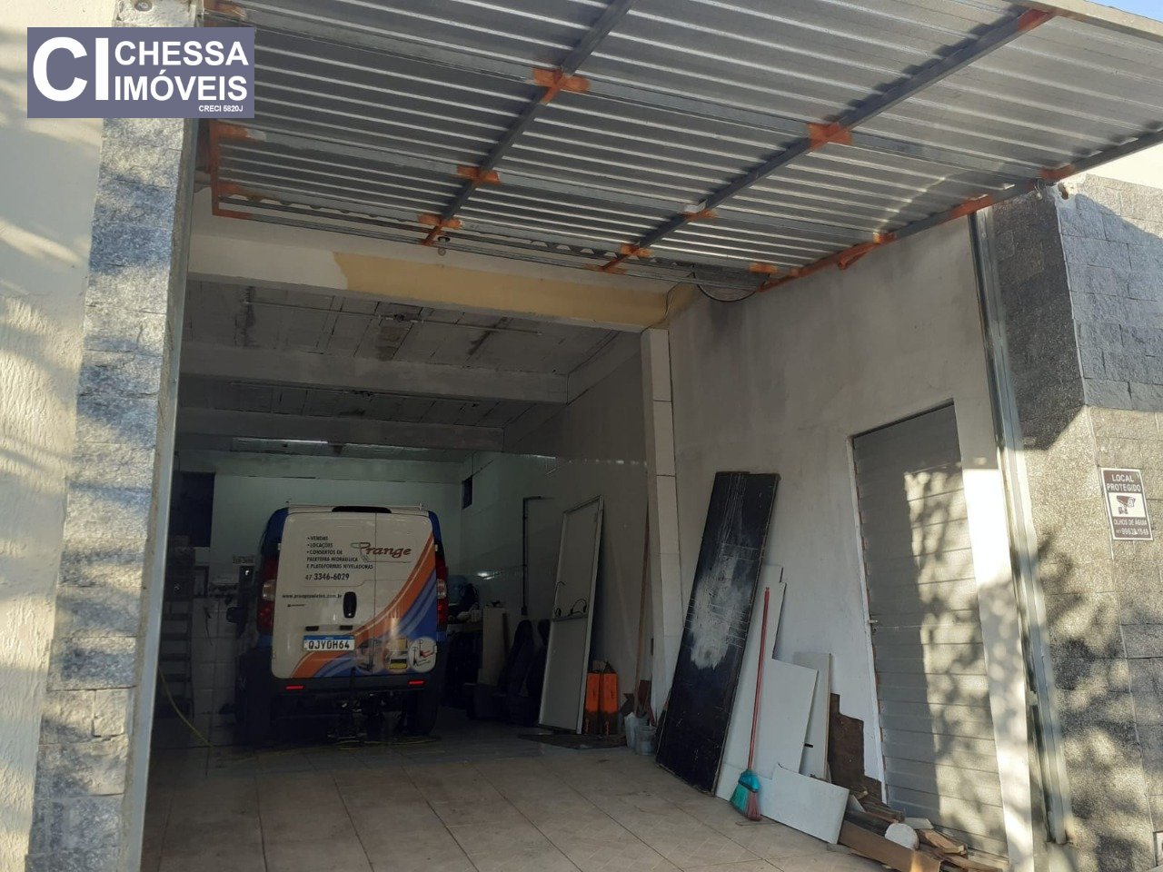 Imagem Casa com 2 Quartos à Venda, 330 m²em Carvalho - Itajaí