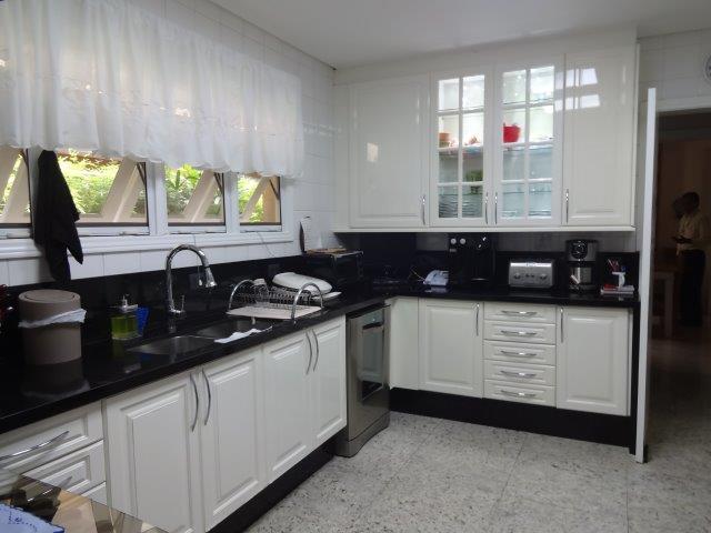 Imagem Casa de Condomínio com 4 Quartos para Alugar, 550 m² em Santo Amaro - São Paulo
