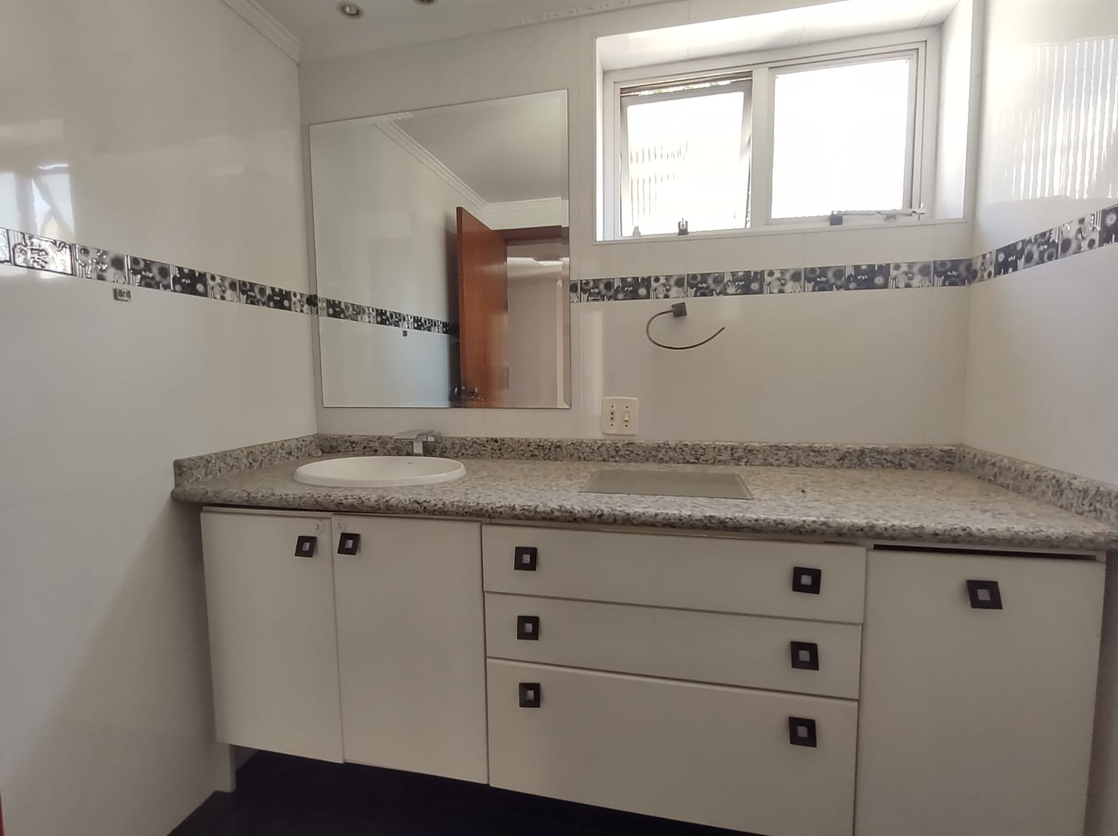 Imagem Apartamento com 3 Quartos à Venda ou Temporada, 136 m²em Vila Pompéia - São Paulo Imagem Apartamento com 3 Quartos à Venda ou Temporada, 136 m²em Vila Pompéia - São Paulo