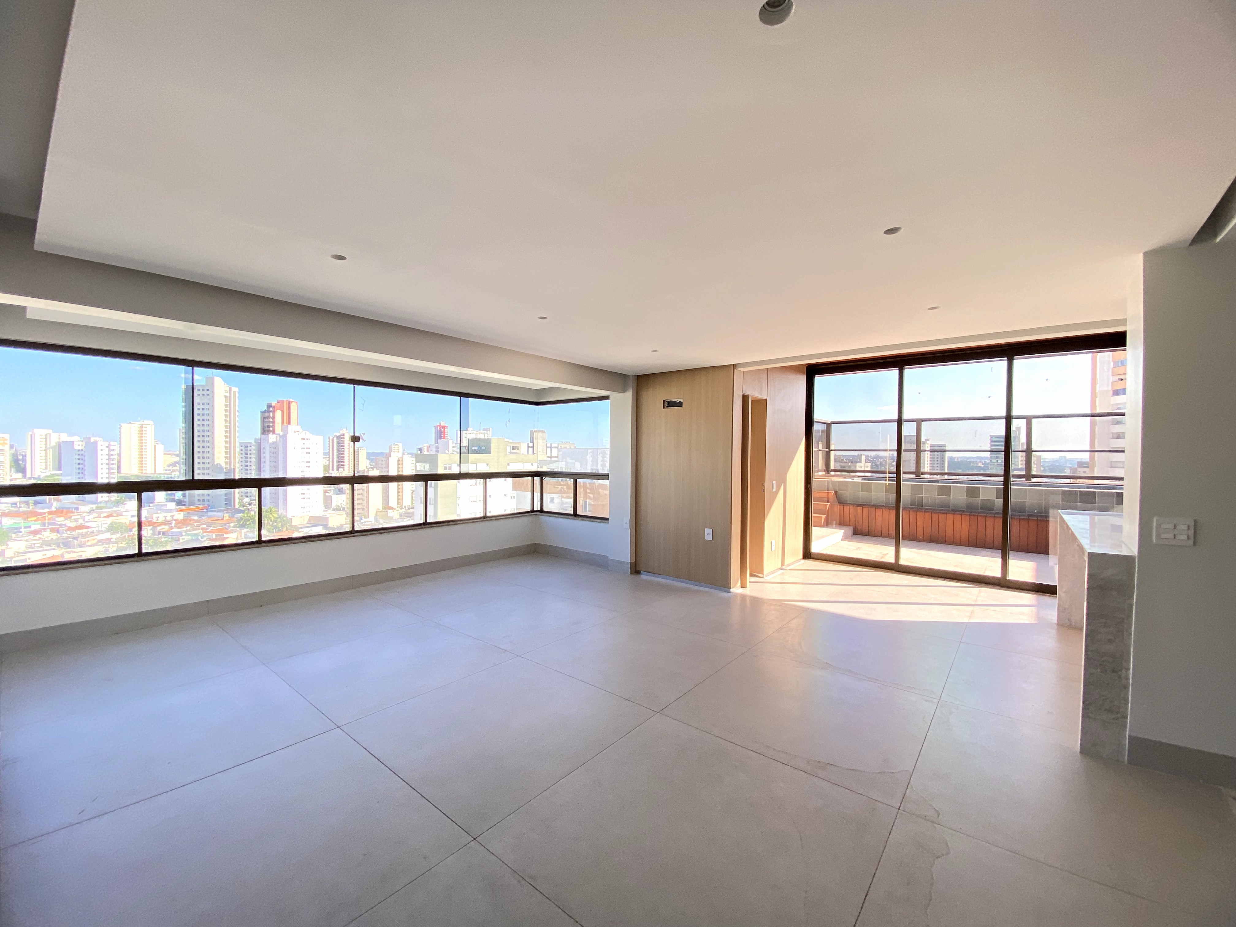 Imagem Apartamento com 4 Quartos à Venda, 216 m²em Martins - Uberlândia