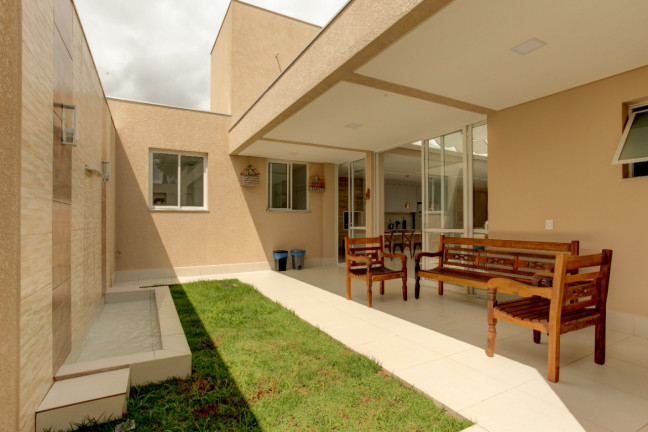Imagem Casa com 2 Quartos à Venda, 230 m² em Trianon - Guarapuava