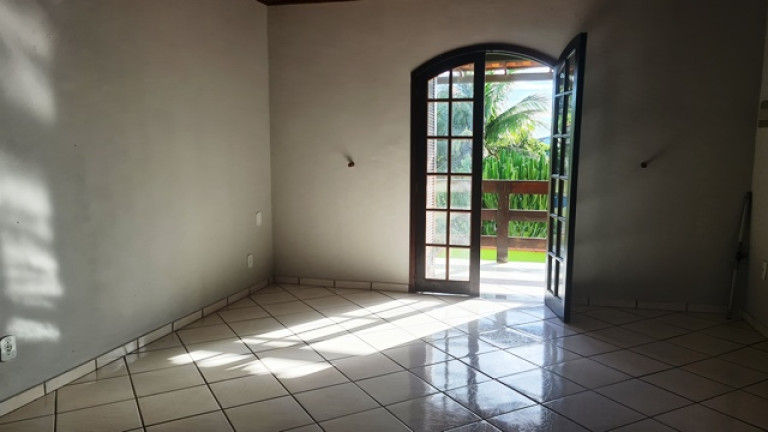 Imagem Casa com 3 Quartos à Venda, 300 m²em Araçatiba - Maricá