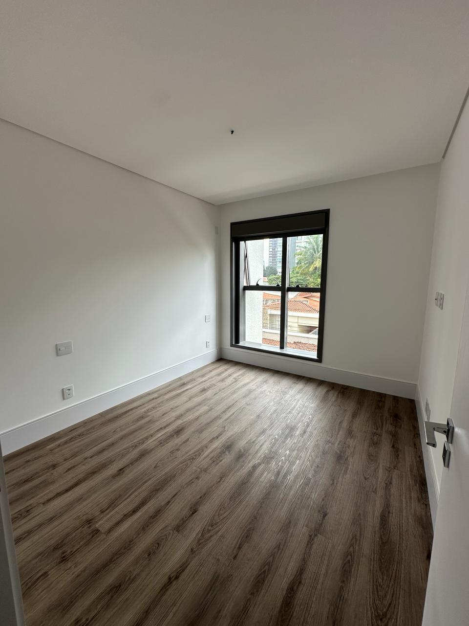 Imagem Apartamento com 4 Quartos à Venda, 317 m²em Cambuí - Campinas