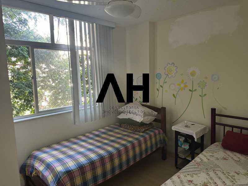 Imagem Apartamento com 3 Quartos à Venda, 85 m²em Santa Rosa - Niterói Imagem Apartamento com 3 Quartos à Venda, 85 m²em Santa Rosa - Niterói