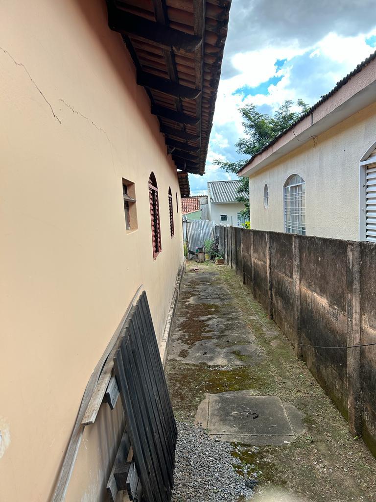 Imagem Casa com 3 Quartos à Venda, 211 m²em Jardim América - Goiânia Imagem Casa com 3 Quartos à Venda, 211 m²em Jardim América - Goiânia