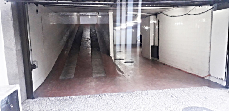 Imagem Apartamento com 4 Quartos à Venda, 272 m² em Leblon - Rio de Janeiro Imagem Apartamento com 4 Quartos à Venda, 272 m² em Leblon - Rio de Janeiro