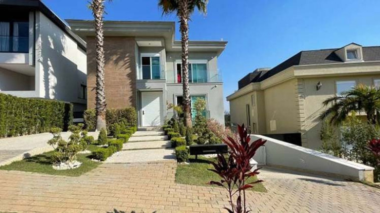 Imagem Casa com 4 Quartos à Venda, 640 m² em Alphaville - Santana de Parnaíba Imagem Casa com 4 Quartos à Venda, 640 m² em Alphaville - Santana de Parnaíba