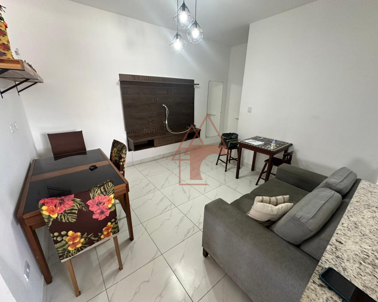 Imagem Casa com 2 Quartos à Venda, 75 m² em Caiçara - Praia Grande Imagem Casa com 2 Quartos à Venda, 75 m² em Caiçara - Praia Grande