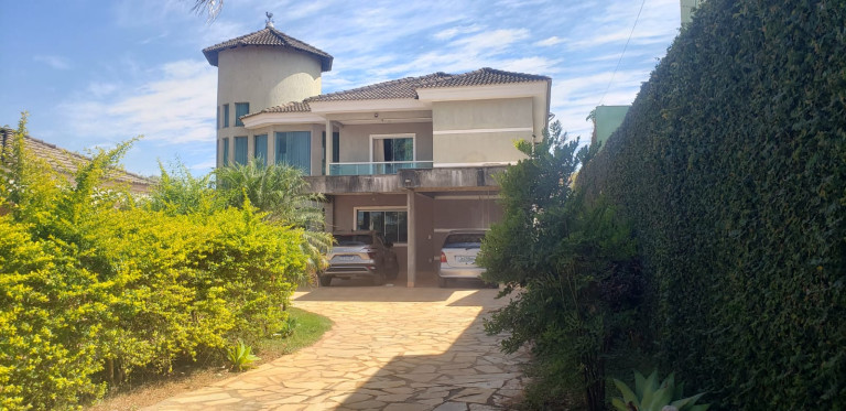 Imagem Casa com 4 Quartos à Venda, 538 m²em Setor Habitacional Vicente Pires - Trecho 3 - Brasília Imagem Casa com 4 Quartos à Venda, 538 m²em Setor Habitacional Vicente Pires - Trecho 3 - Brasília