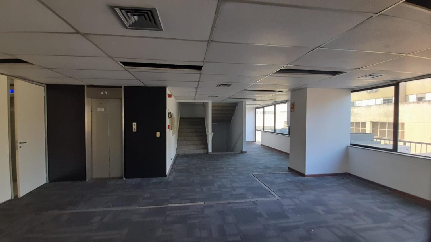 Imagem Imóvel Comercial à Venda ou Locação, 1 m²em Centro - Campinas Imagem Imóvel Comercial à Venda ou Locação, 1 m²em Centro - Campinas
