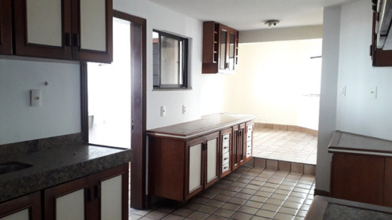 Imagem Cobertura com 4 Quartos à Venda, 280 m² em Batista Campos - Belém