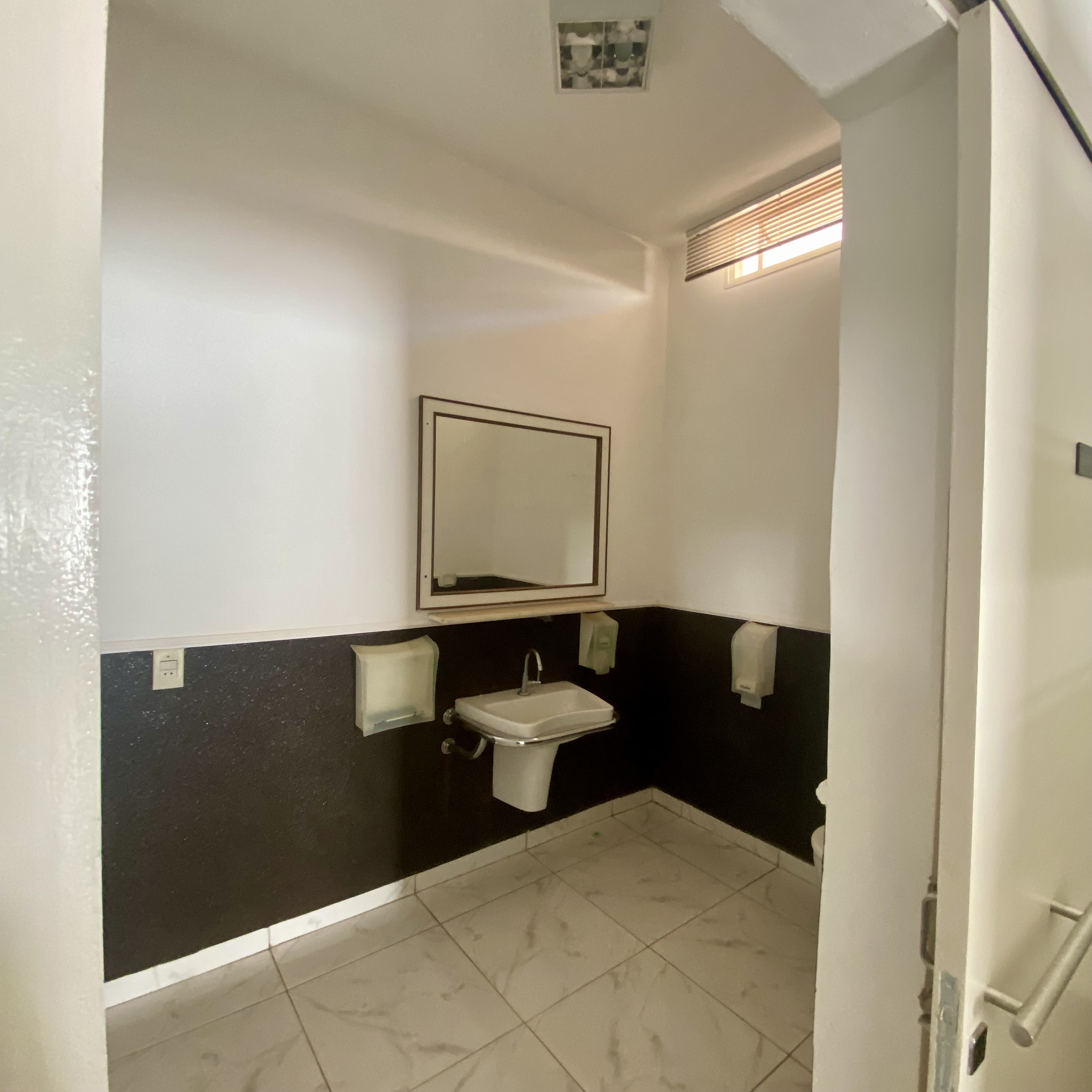 Imagem Sala Comercial à Venda, 200 m² em Nova Redentora - São José do Rio Preto Imagem Sala Comercial à Venda, 200 m² em Nova Redentora - São José do Rio Preto