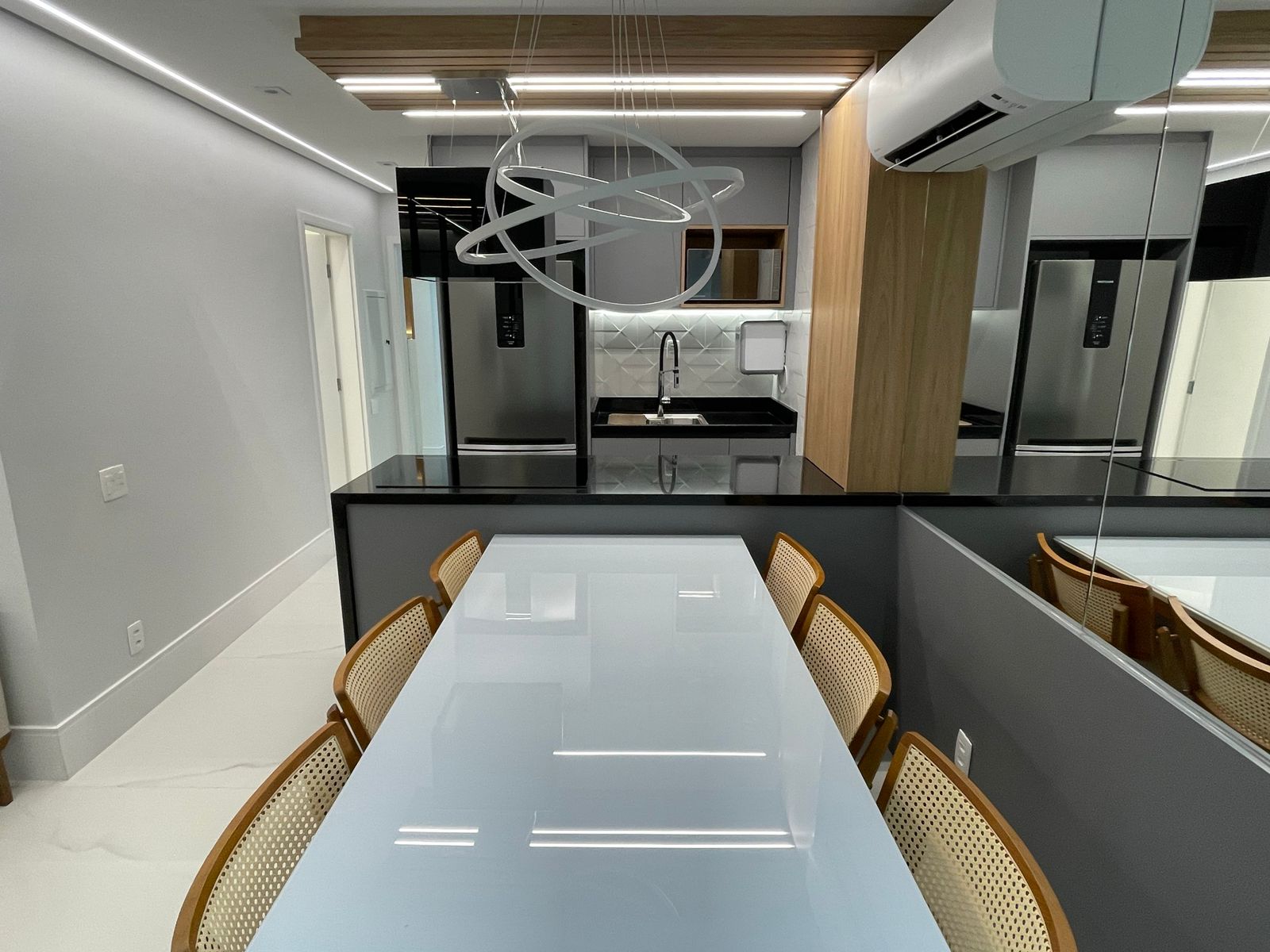Imagem Flat com 2 Quartos à Venda, 62 m²em Cerqueira César - São Paulo Imagem Flat com 2 Quartos à Venda, 62 m²em Cerqueira César - São Paulo
