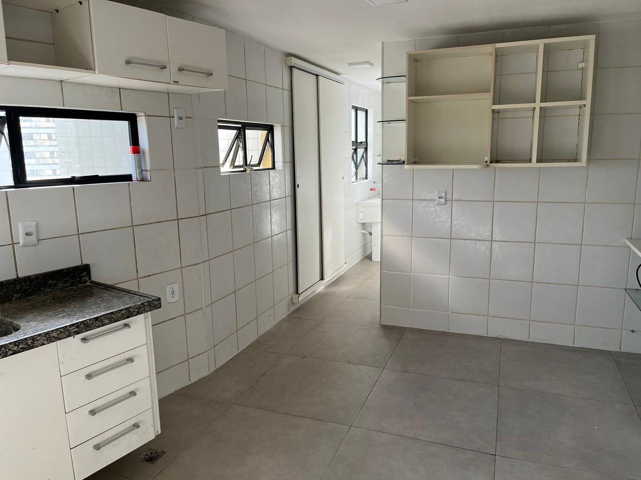 Imagem Apartamento com 3 Quartos à Venda ou Locação, 156 m²em Ponta do Farol - São Luís