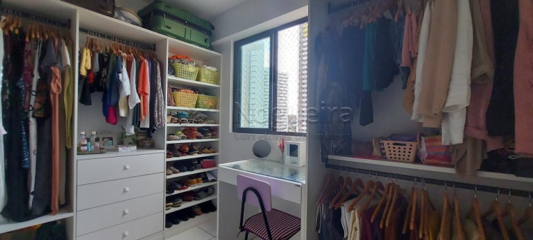 Imagem Apartamento com 2 Quartos à Venda, 79 m²em Casa Amarela - Recife