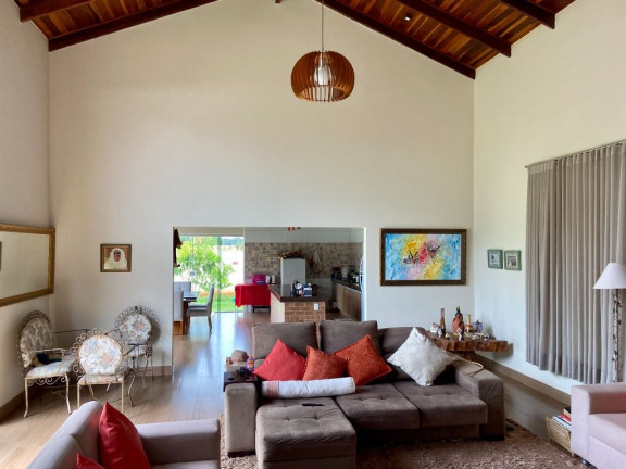 Imagem Casa de Condomínio com 3 Quartos à Venda, 160 m² em Condomínio Parque dos Cisnes - Goiânia