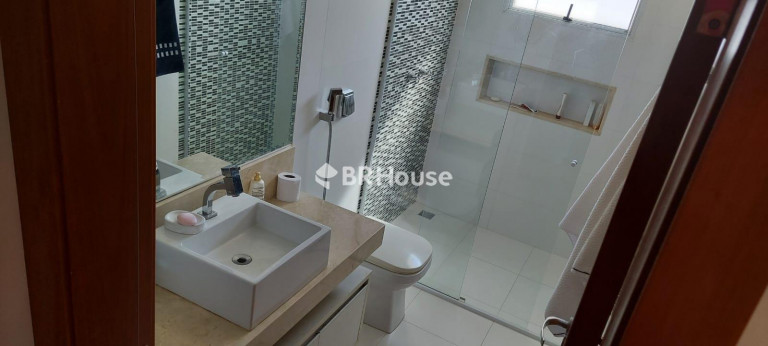 Imagem Casa de Condomínio com 4 Quartos à Venda, 402 m² em Jardim Itália - Cuiabá Imagem Casa de Condomínio com 4 Quartos à Venda, 402 m² em Jardim Itália - Cuiabá